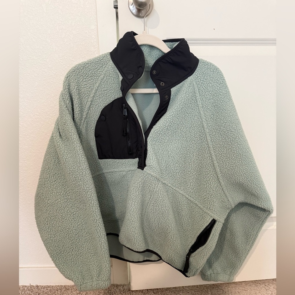 Free People hit the slopes pullover Sherpa